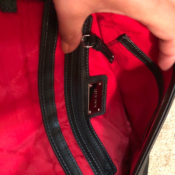 Small leather shoulder bag - Picture 6 of 8